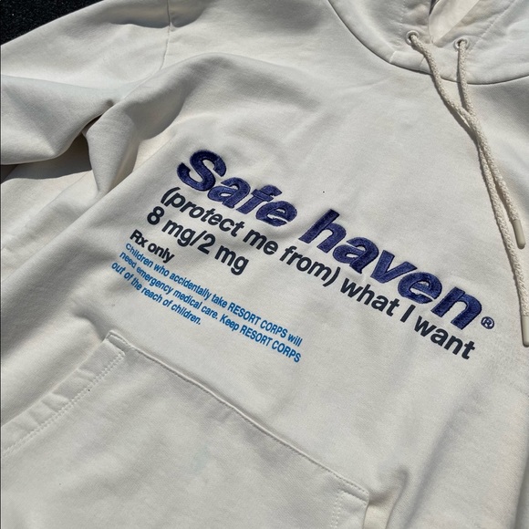 Resort corps Cream Beige Graphic Pullover Hoodie - Picture 7 of 16